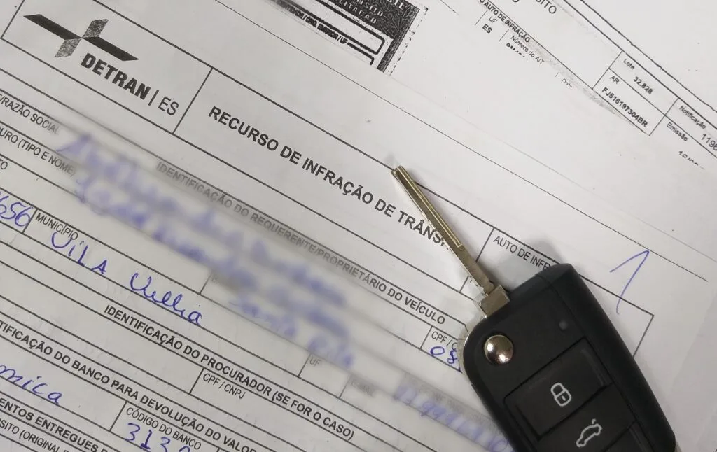 Multa por licenciamento vencido.