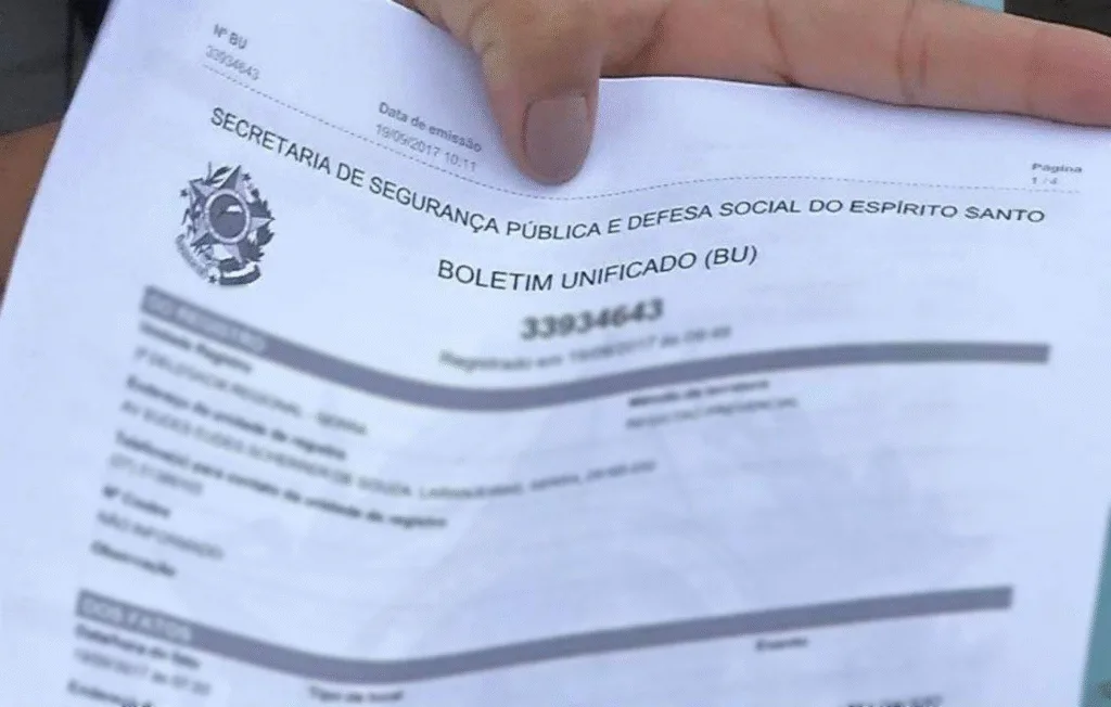 Boletim de ocorrência registrado devido a CPF usado por terceiros.
